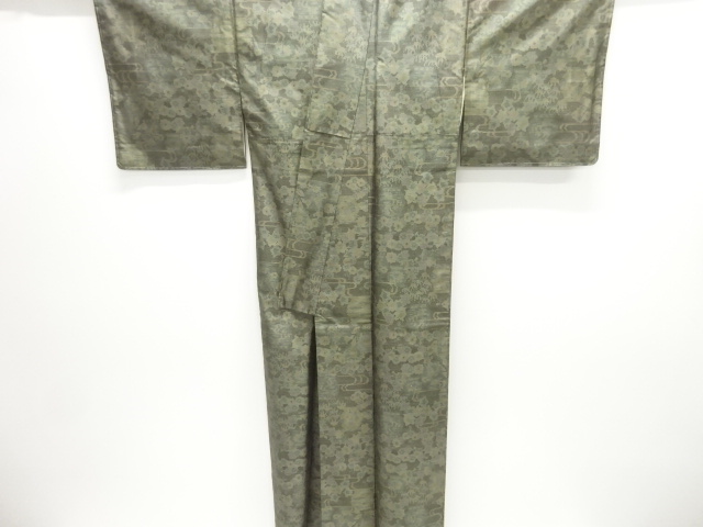  草花模様織り出し本場泥大島紬着物